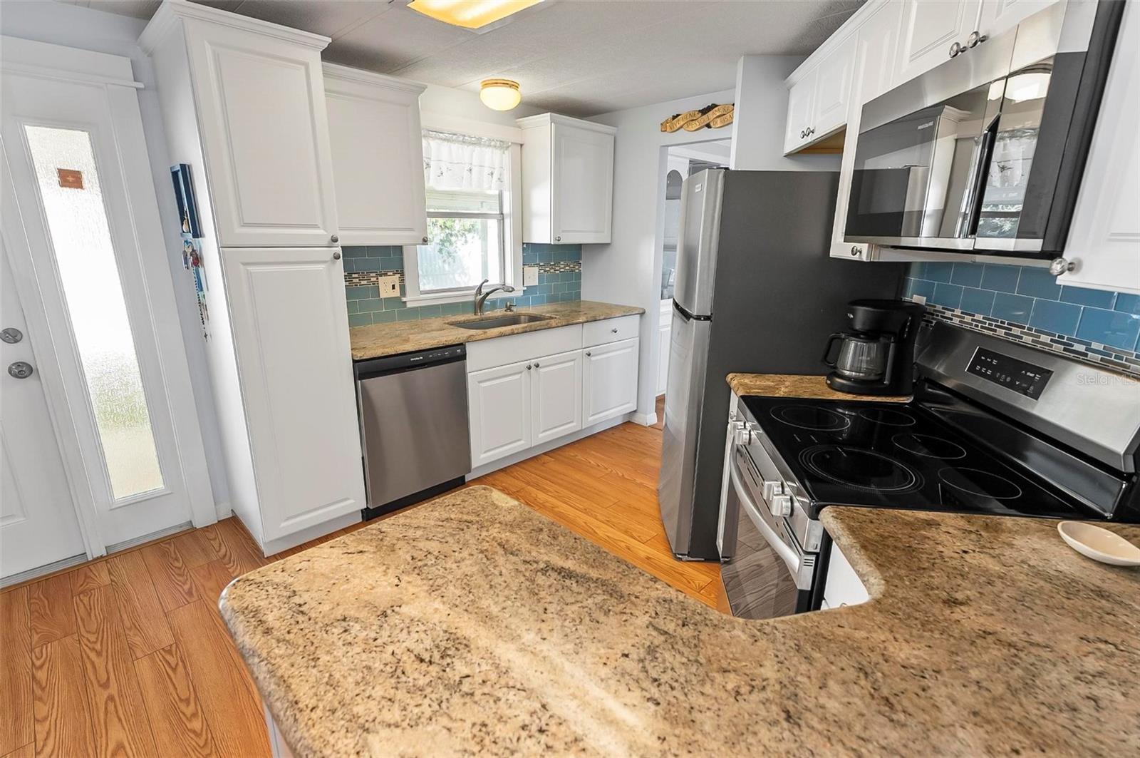 SURFSIDE ESTATES - Residential