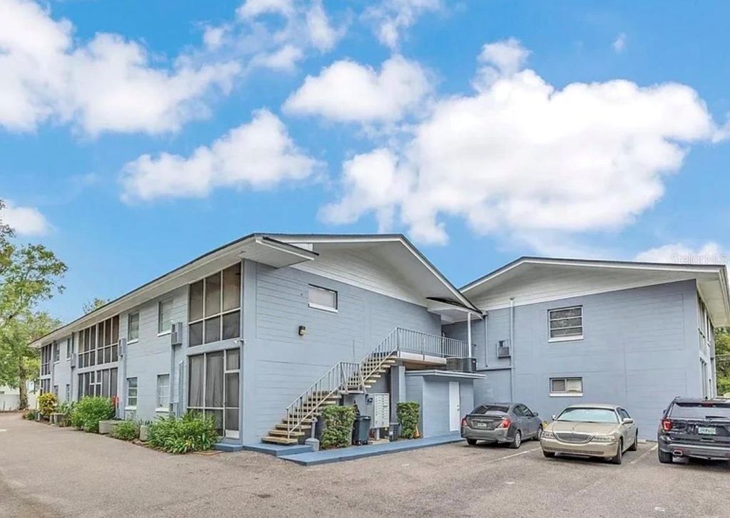 Photo of 1014 E South Street #16, Orlando, FL 32801 (MLS # O6365920)