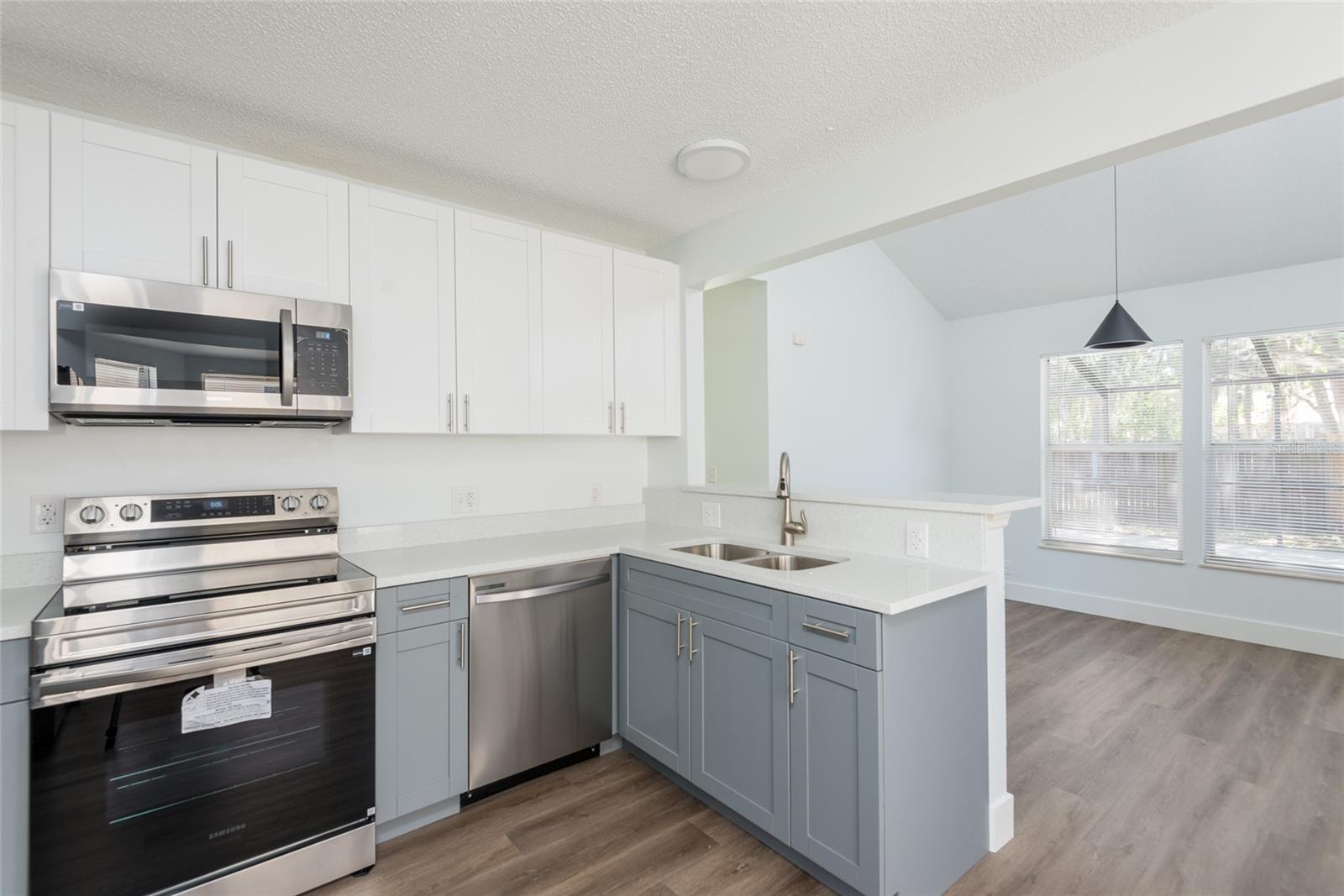 BLOOMINGDALE SEC R UNIT 3 - Residential