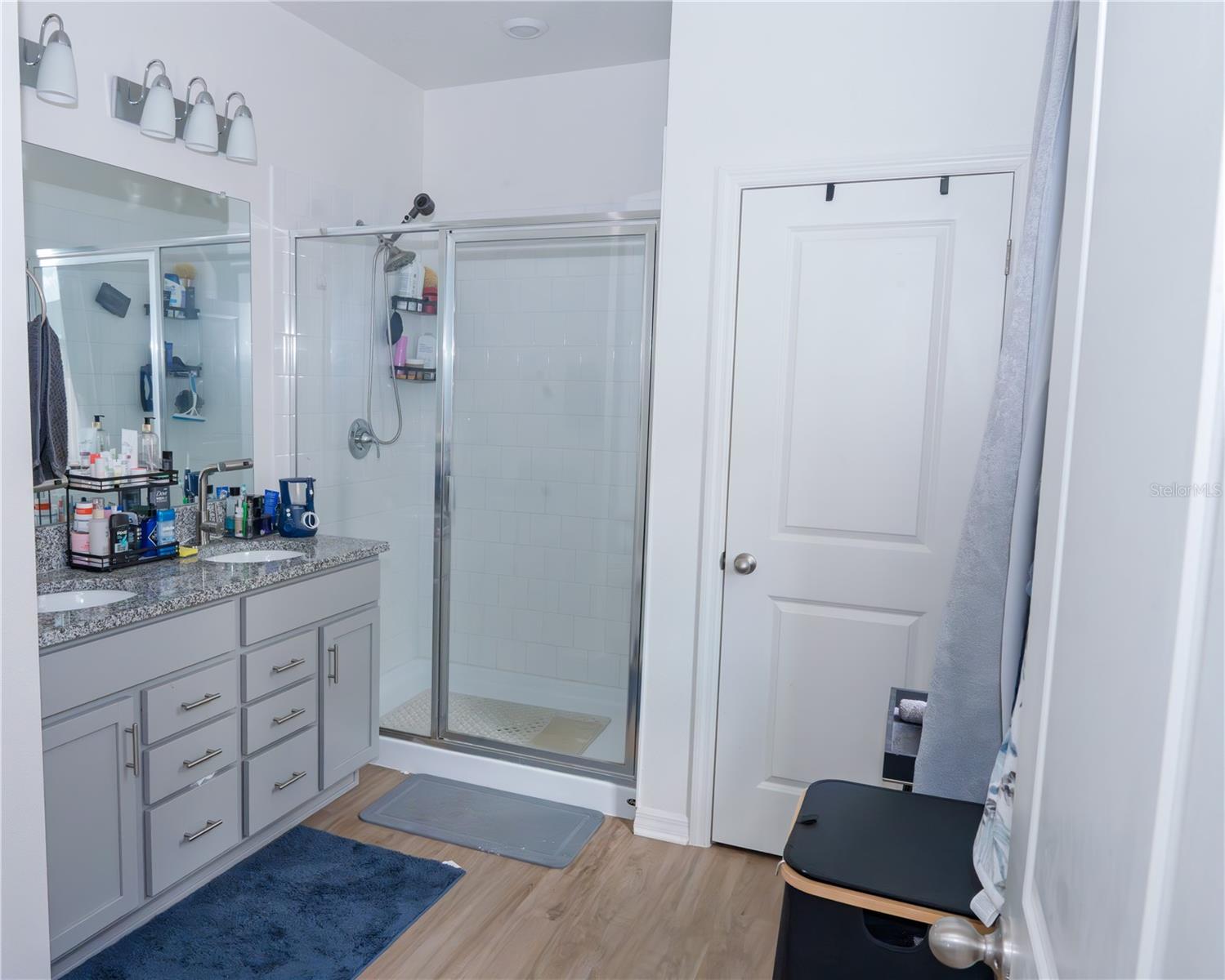 RIVERSTONE - Residential