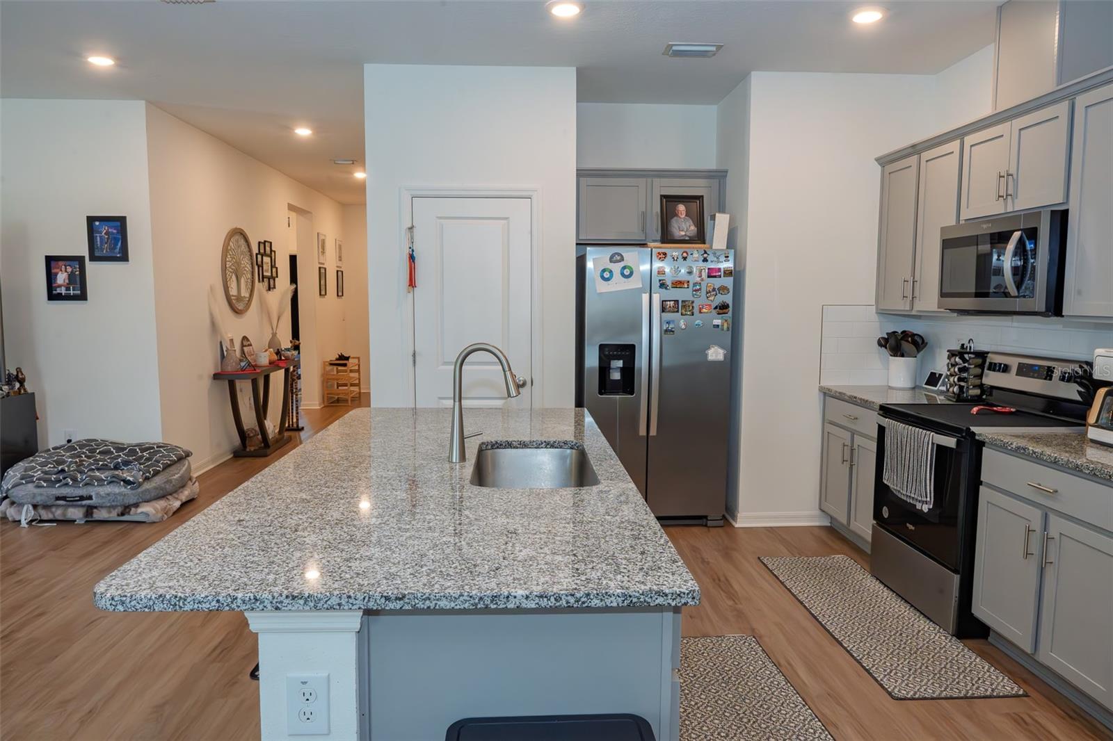 RIVERSTONE - Residential