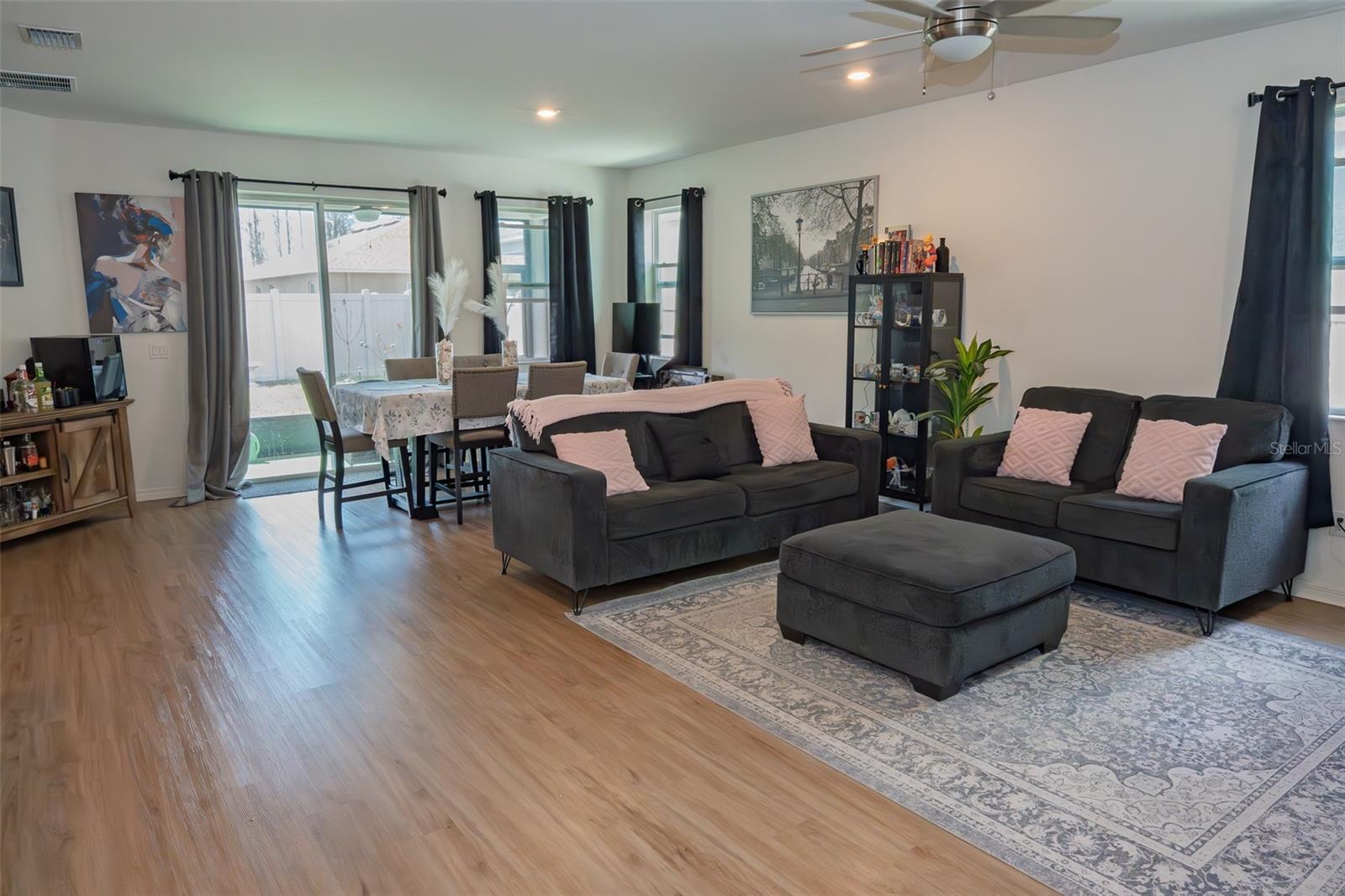 RIVERSTONE - Residential