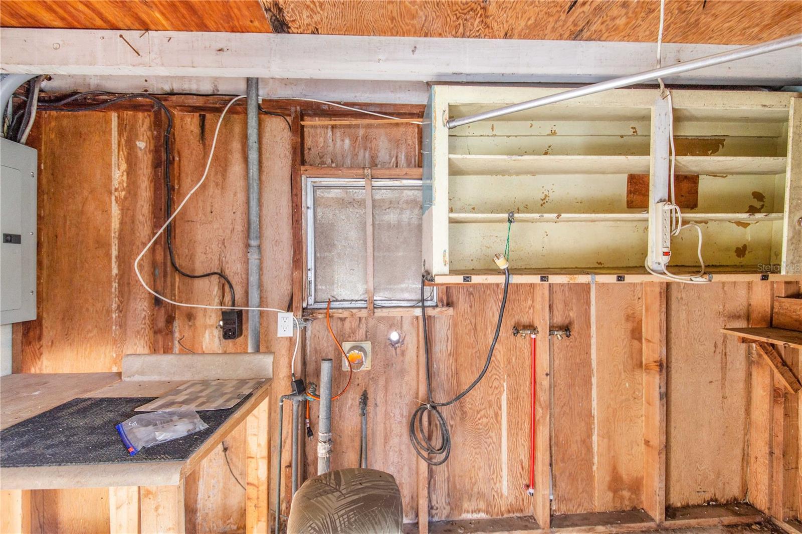 HOLIDAY HEIGHTS - Residential