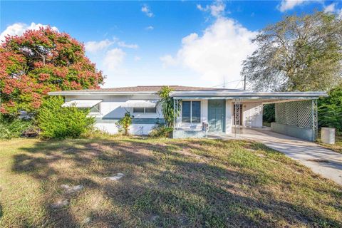 Photo of 1010 Norma Avenue, Haines City, FL 33844 (MLS # P4936896)