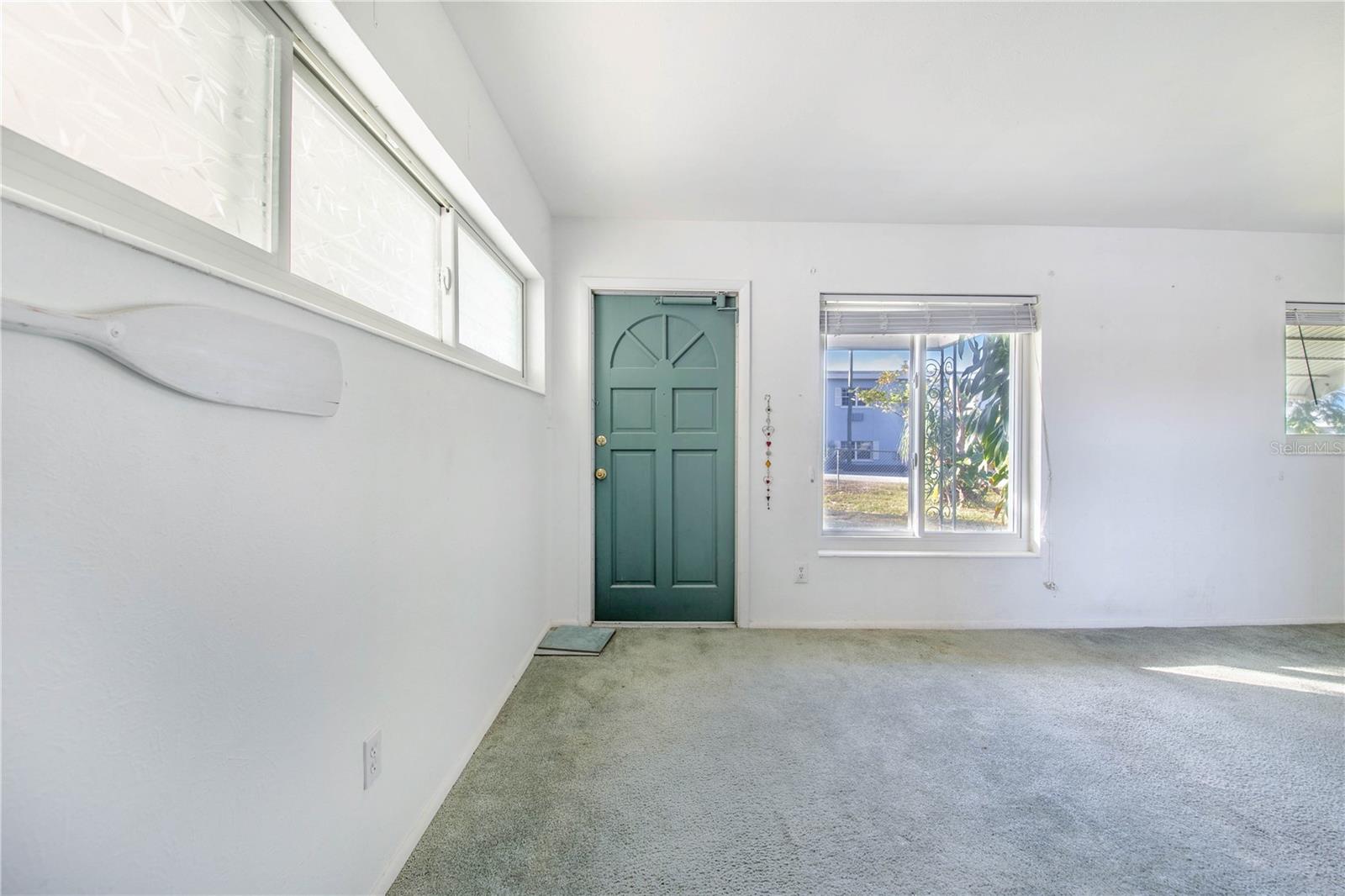 HOLIDAY HEIGHTS - Residential