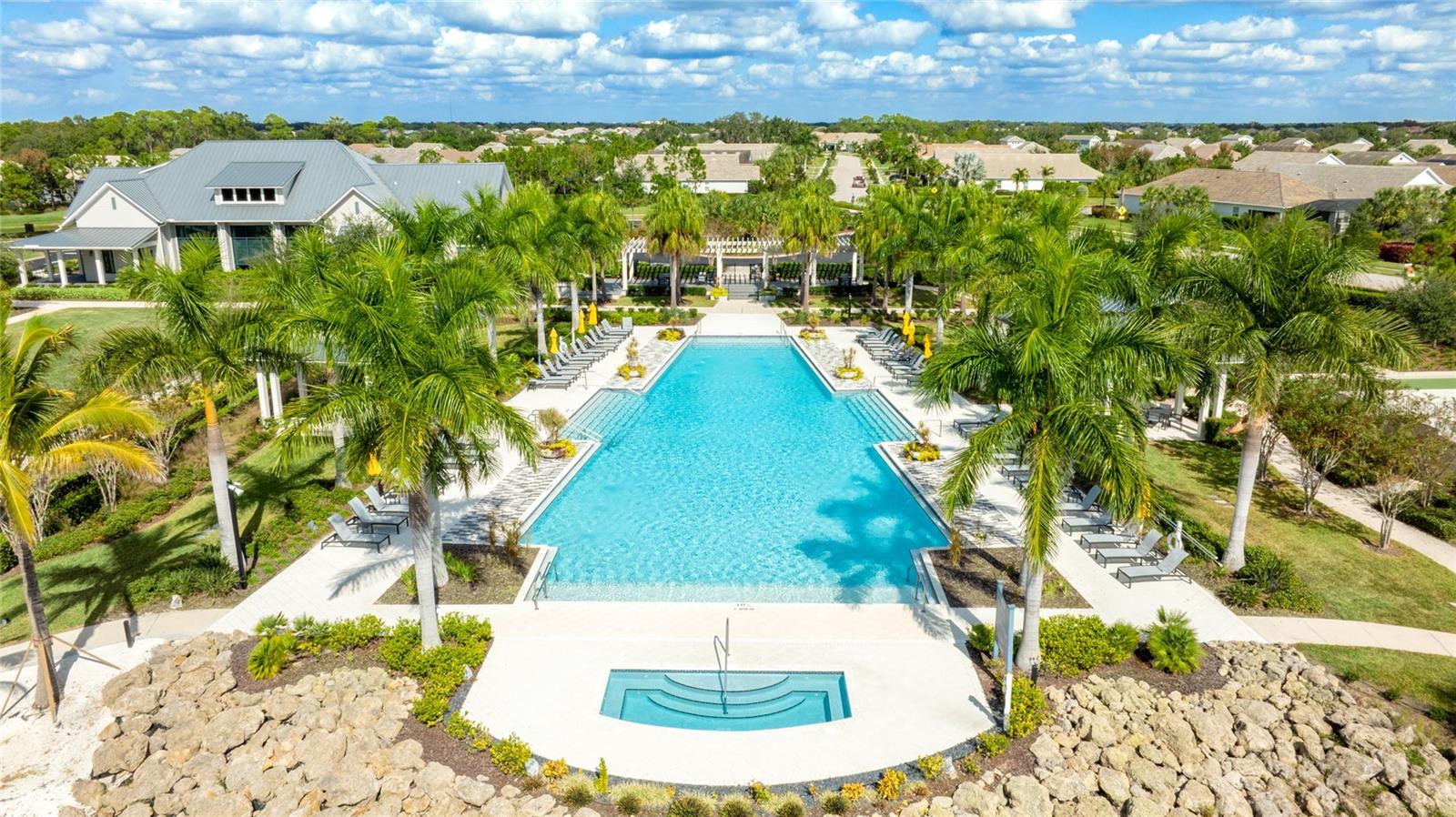 LAKEHOUSE COVE/WATERSIDE PH 5 - Residential