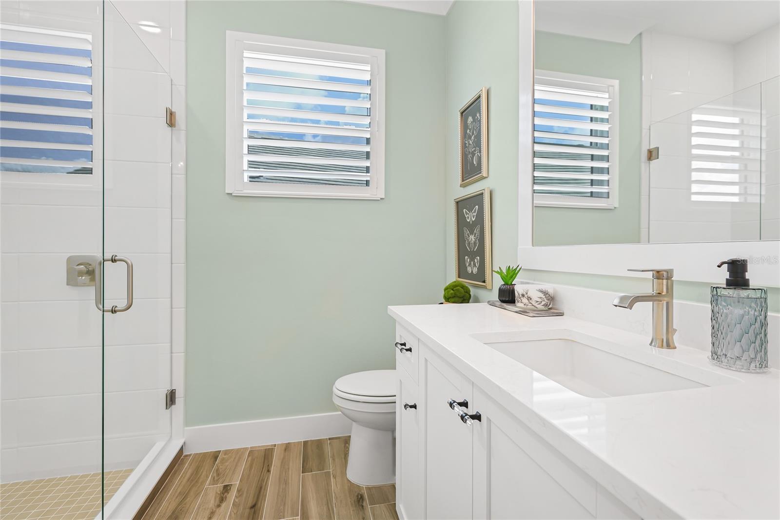 LAKEHOUSE COVE/WATERSIDE PH 5 - Residential