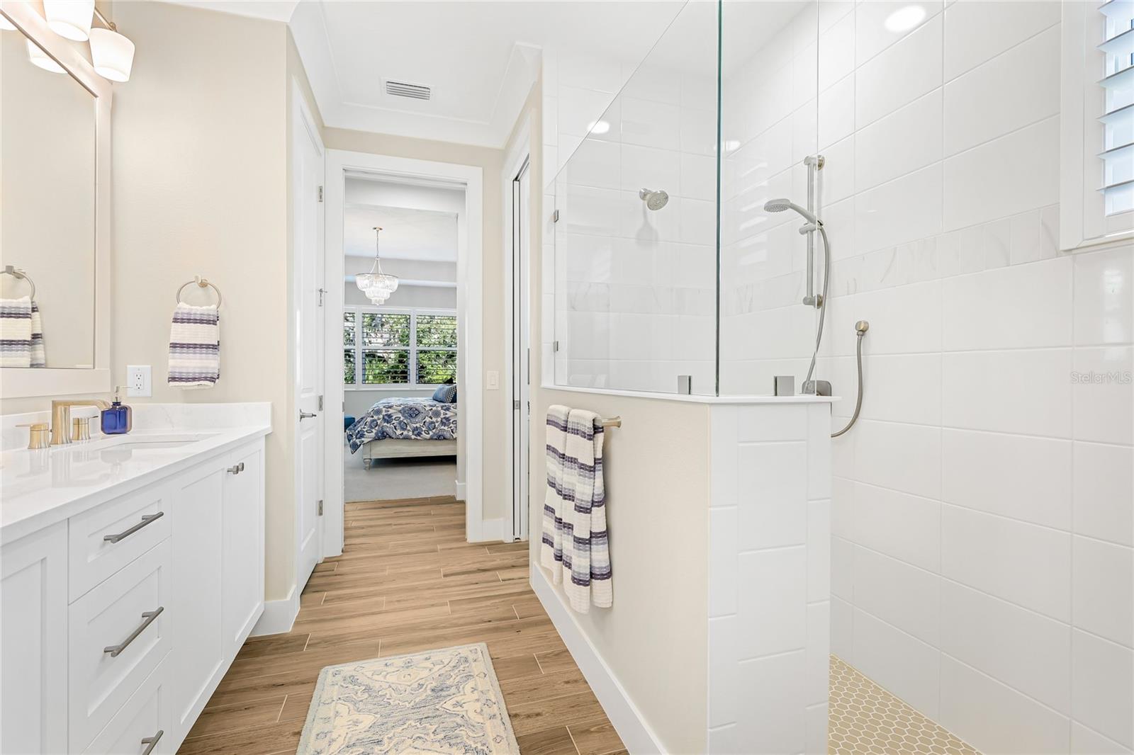 LAKEHOUSE COVE/WATERSIDE PH 5 - Residential