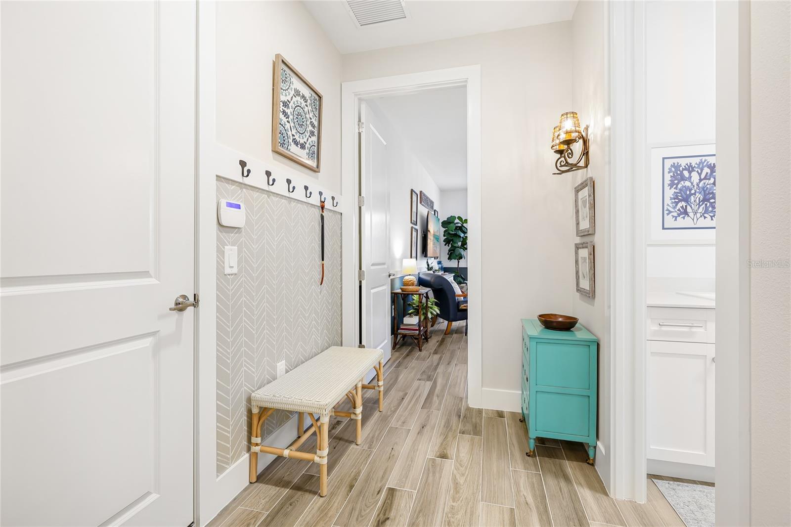 LAKEHOUSE COVE/WATERSIDE PH 5 - Residential