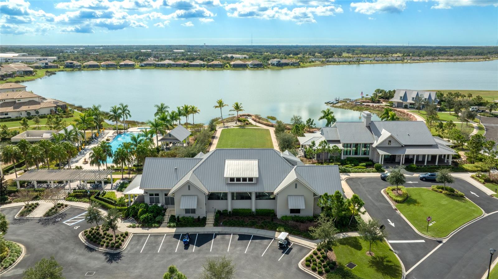 LAKEHOUSE COVE/WATERSIDE PH 5 - Residential