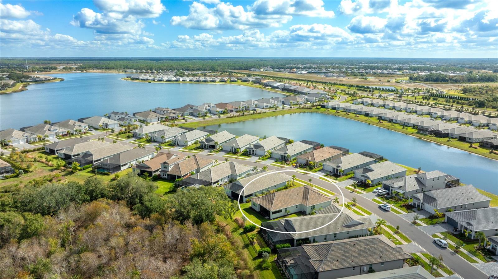 LAKEHOUSE COVE/WATERSIDE PH 5 - Residential