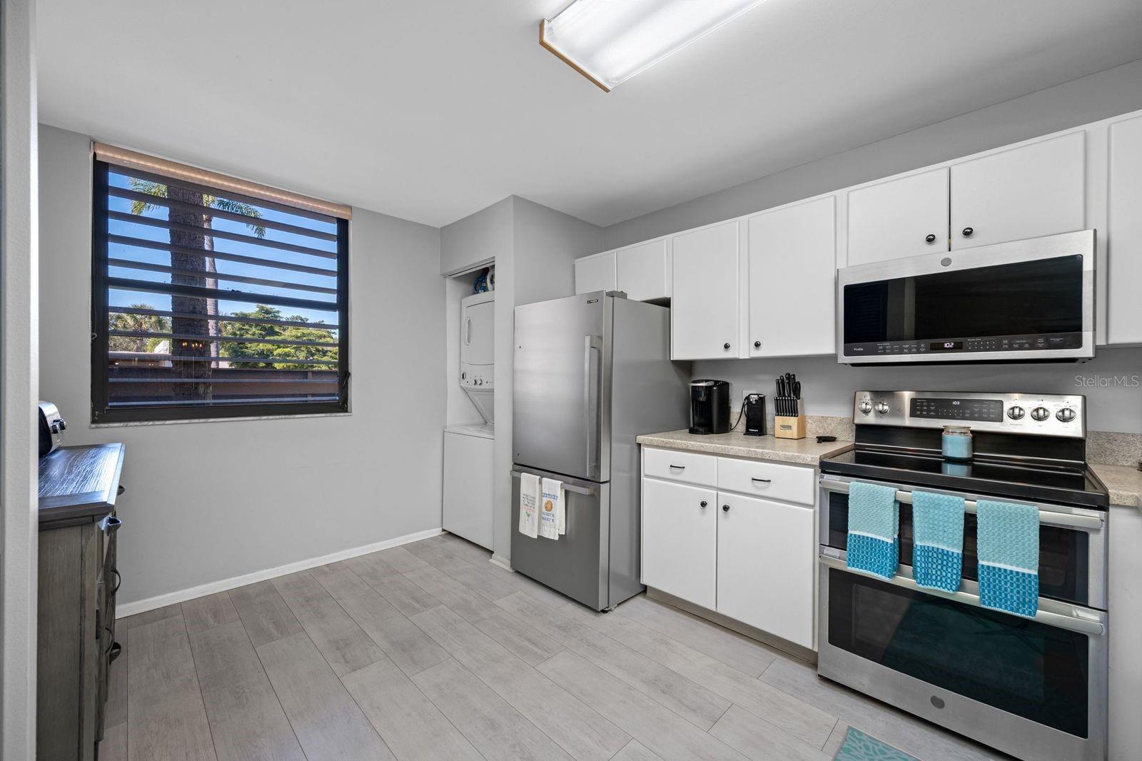 WILDEWOOD SPGS STAGE 7A OF OAKVIEW - Residential