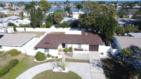 Photo of 2502 Tropical Shores Drive SE, St Petersburg, FL 33705 (MLS # O6370262)