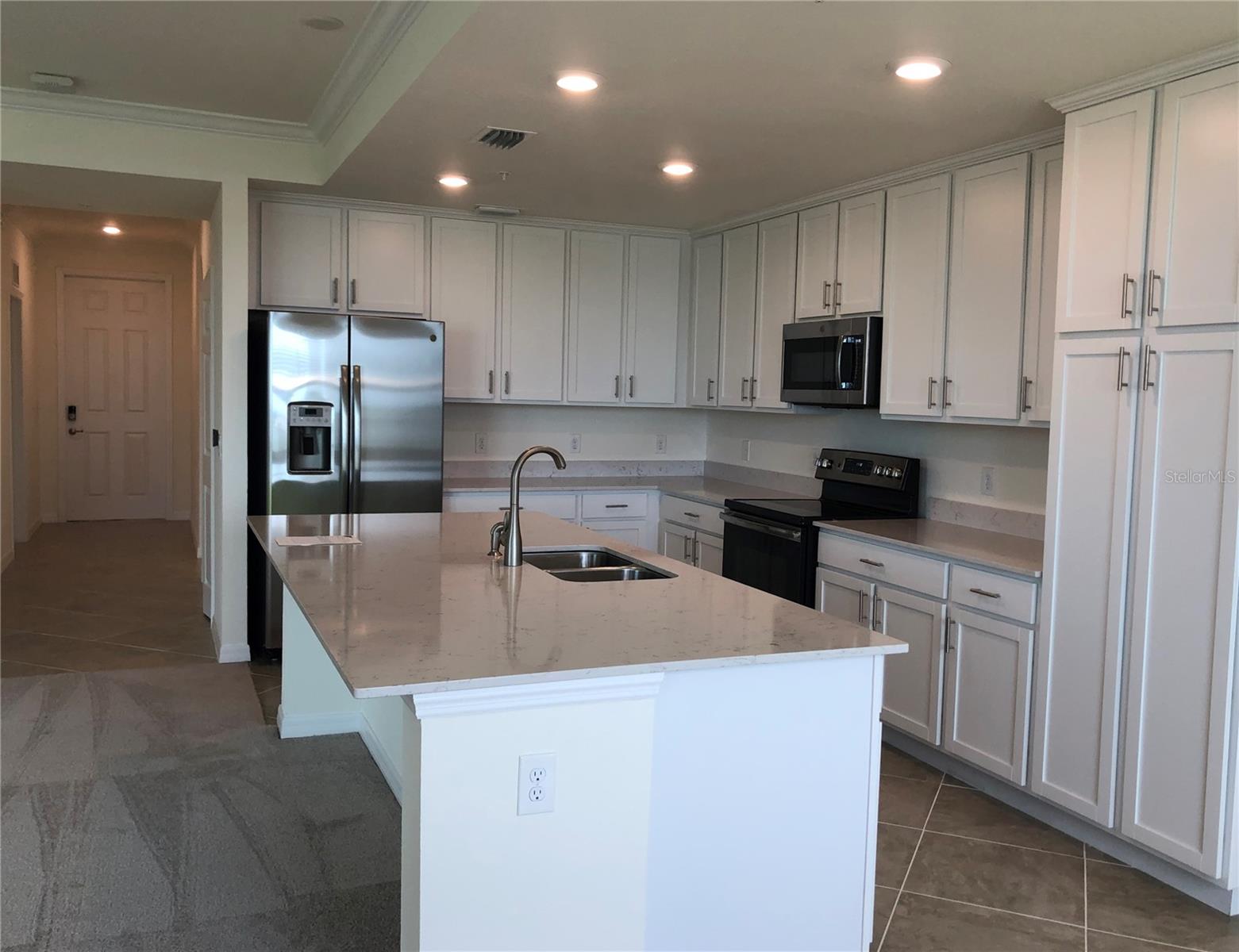 1010 TIDEWATER SHORES LOOP 206