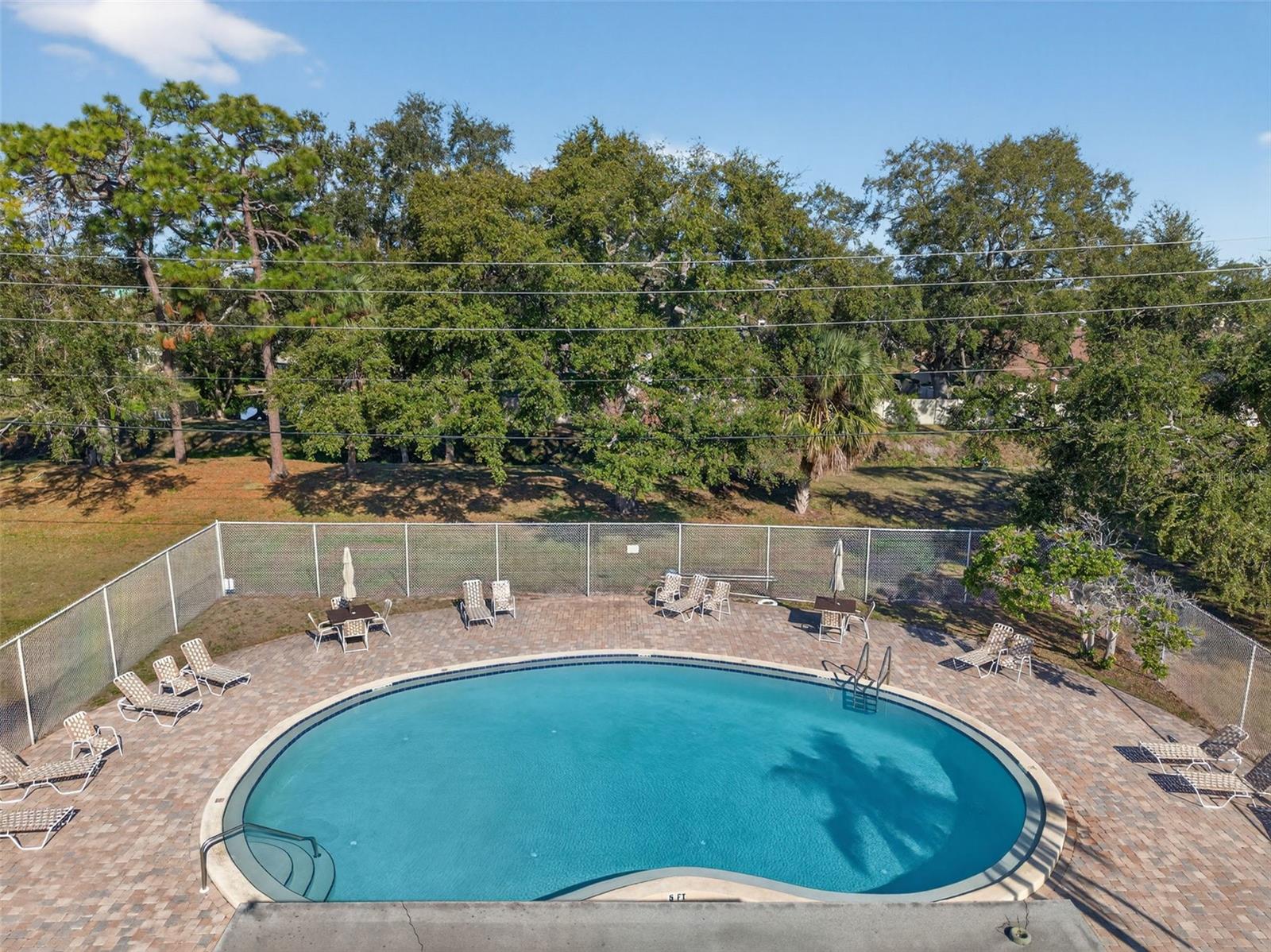 BENT TREE - Residential