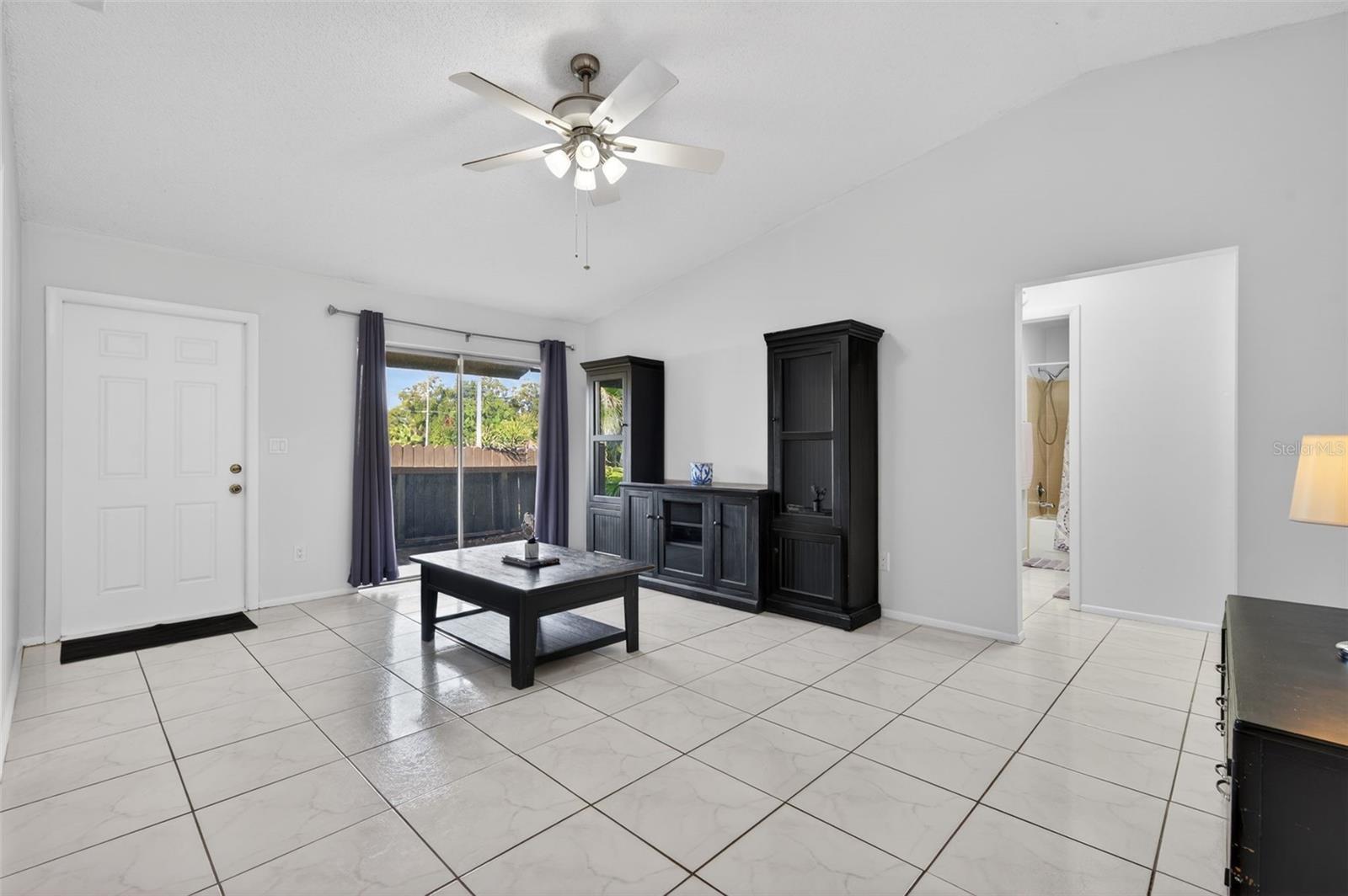 BENT TREE - Residential