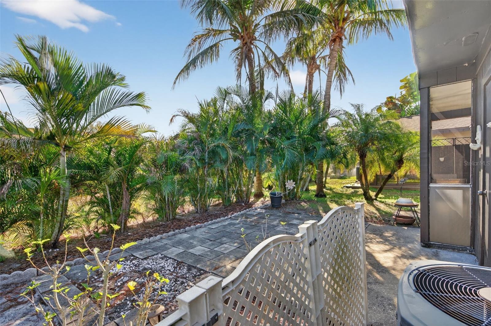 BENT TREE - Residential