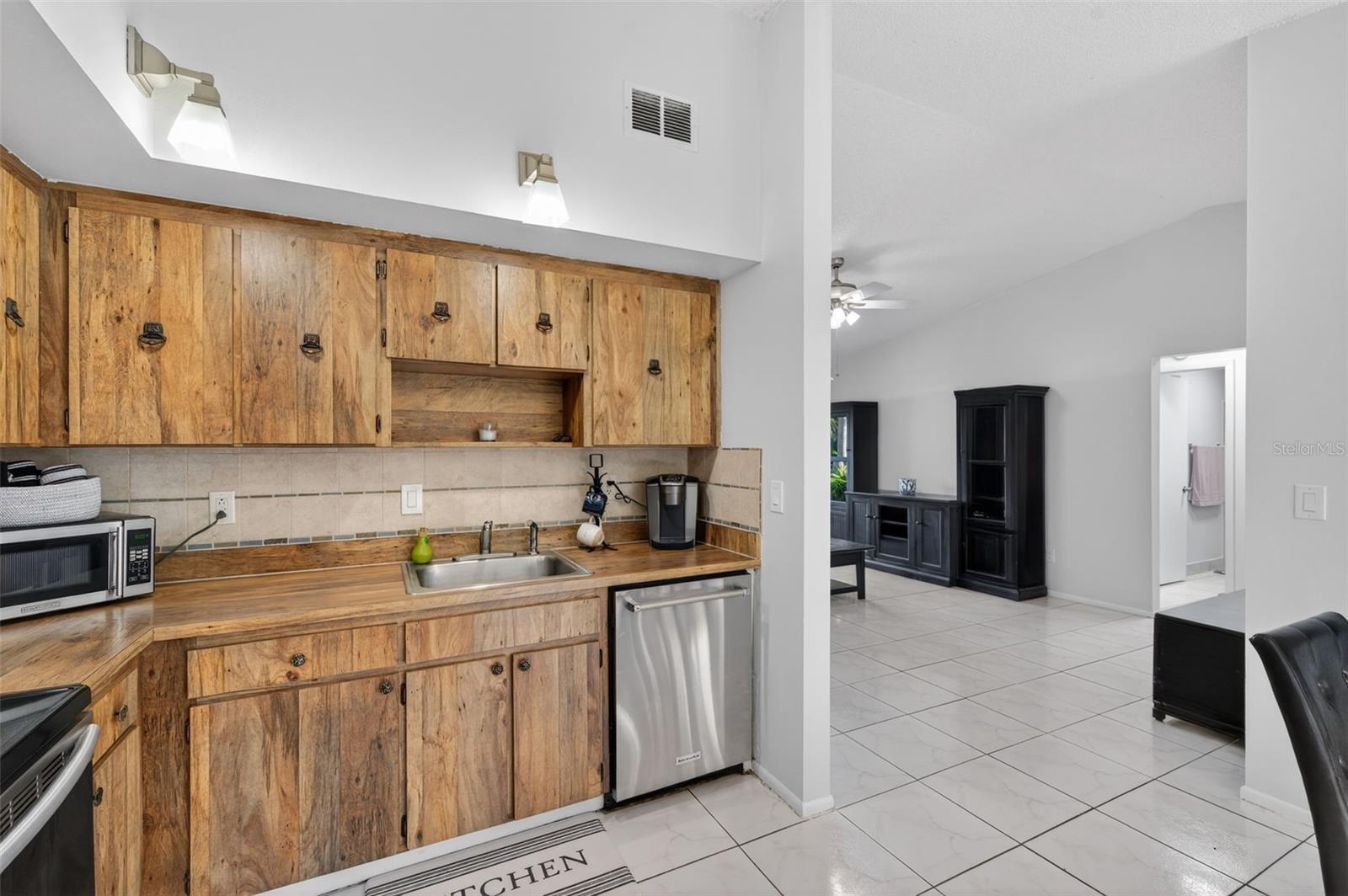 BENT TREE - Residential