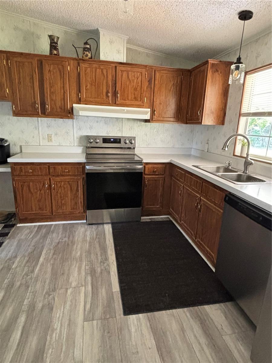 ZEPHYRHILLS COLONY CO - Residential