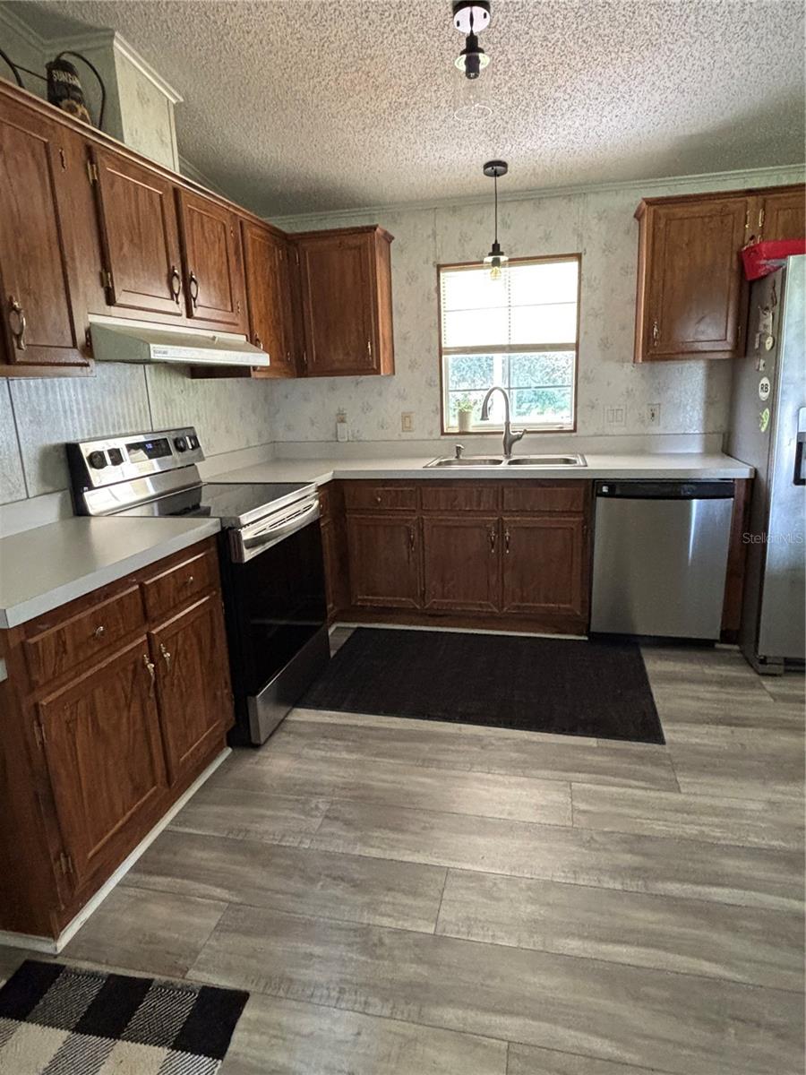 ZEPHYRHILLS COLONY CO - Residential