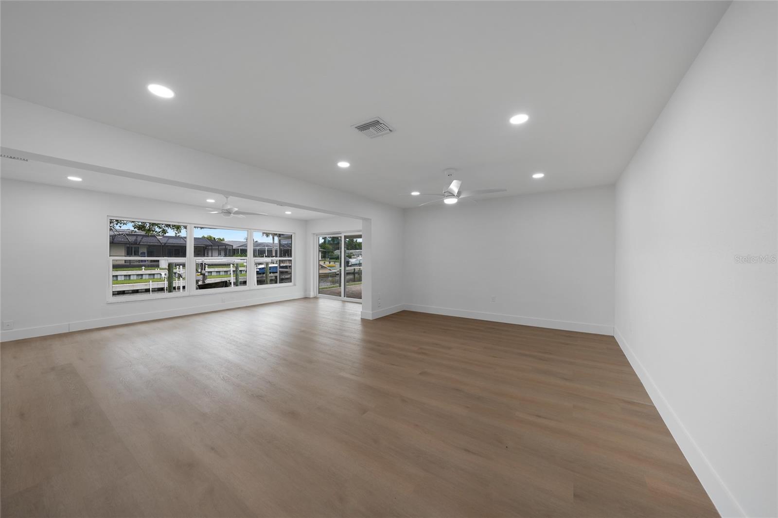 1950 FAIRVIEW DRIVE