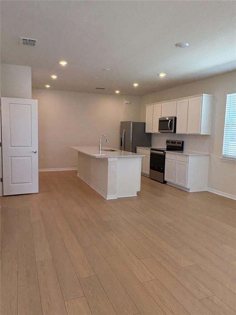 ILVERLEAF OAKS AT HAMLIN - Residential Lease