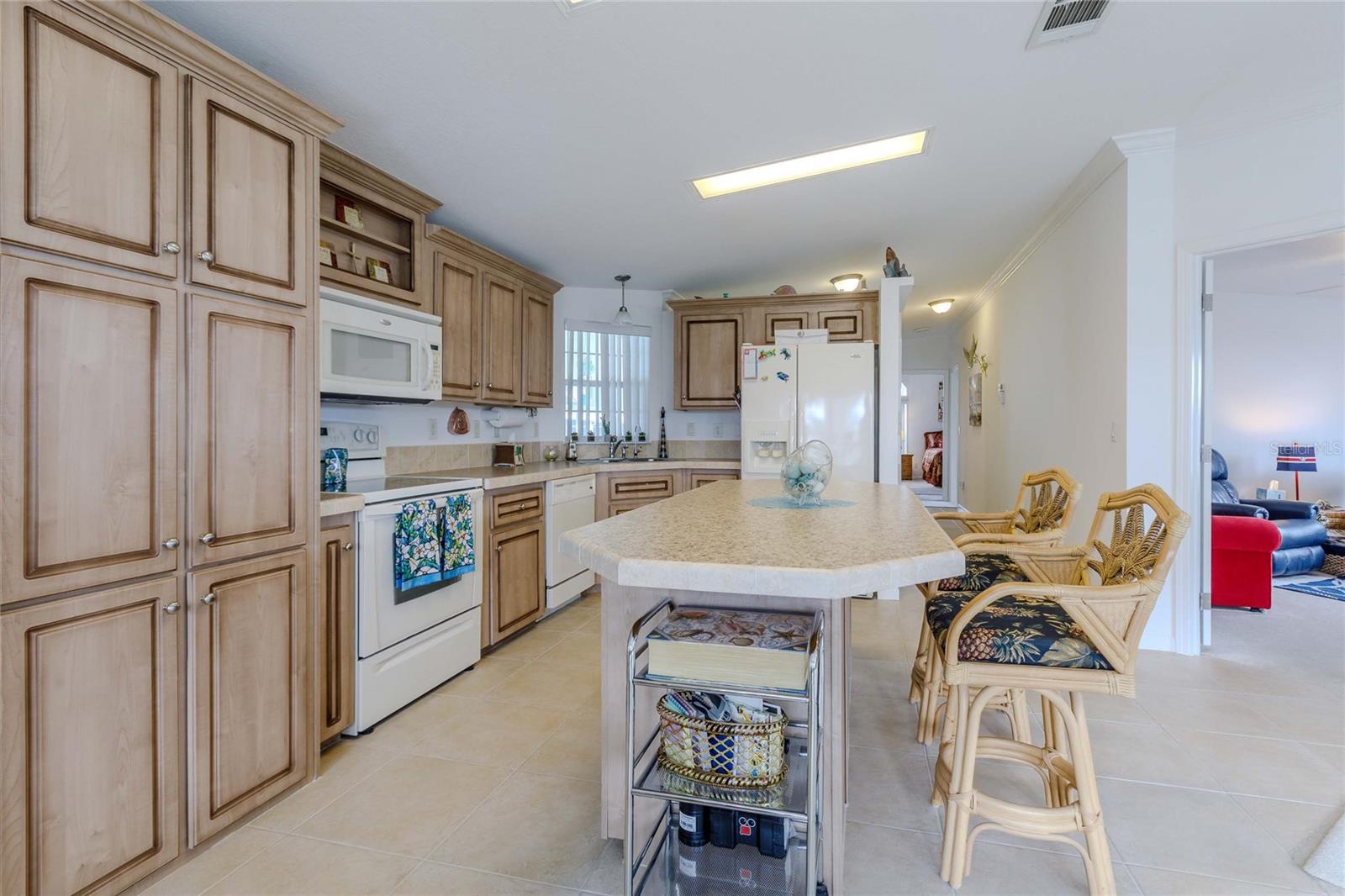 MAPLE LEAF ESTATES - Residential