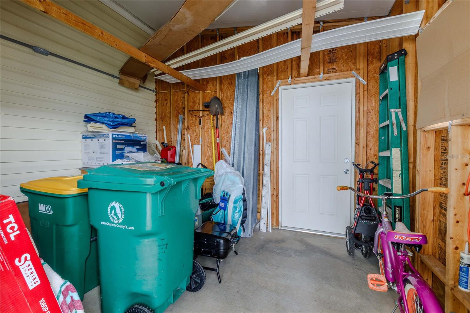 MAPLE LEAF ESTATES - Residential