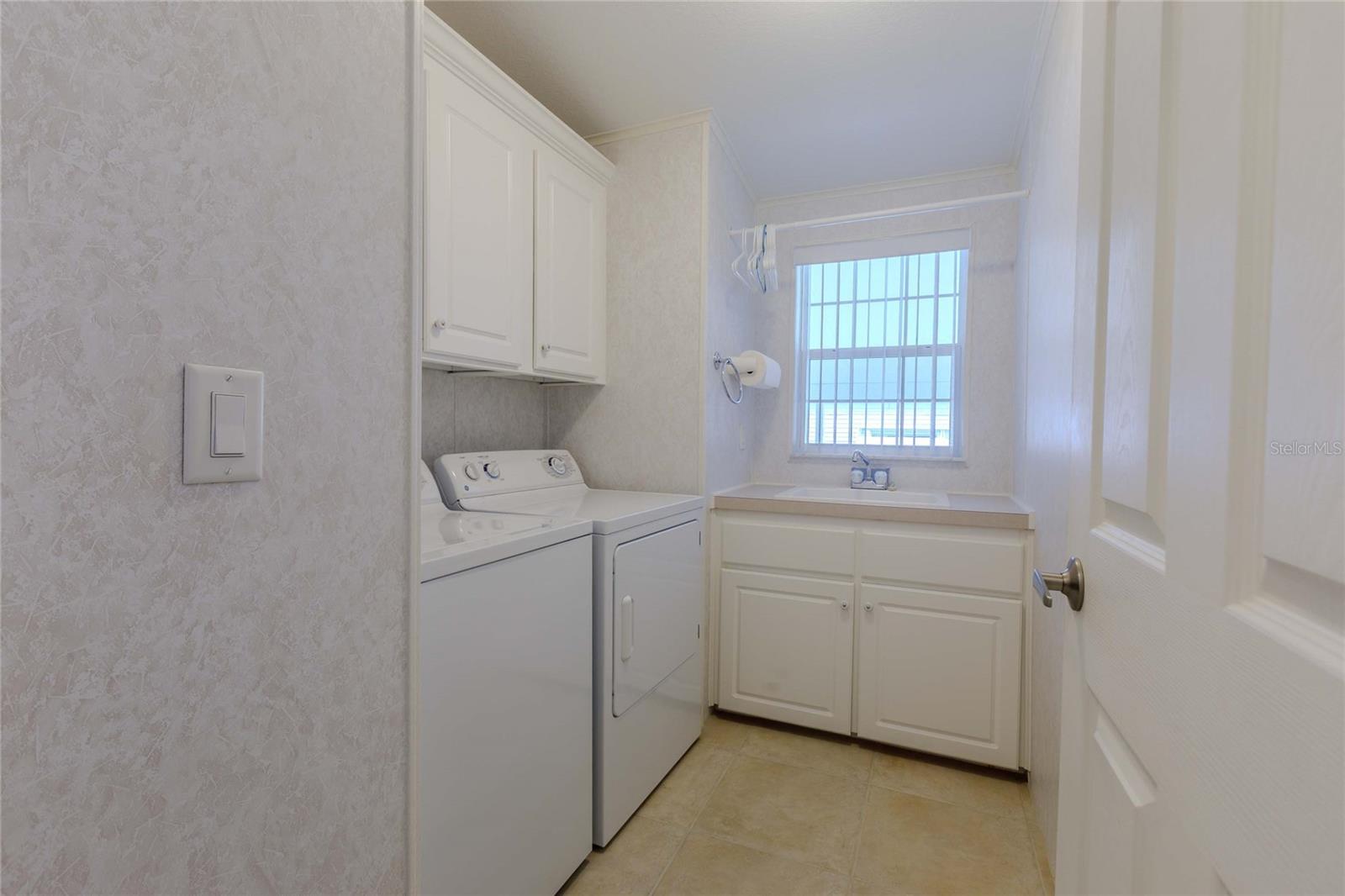 MAPLE LEAF ESTATES - Residential