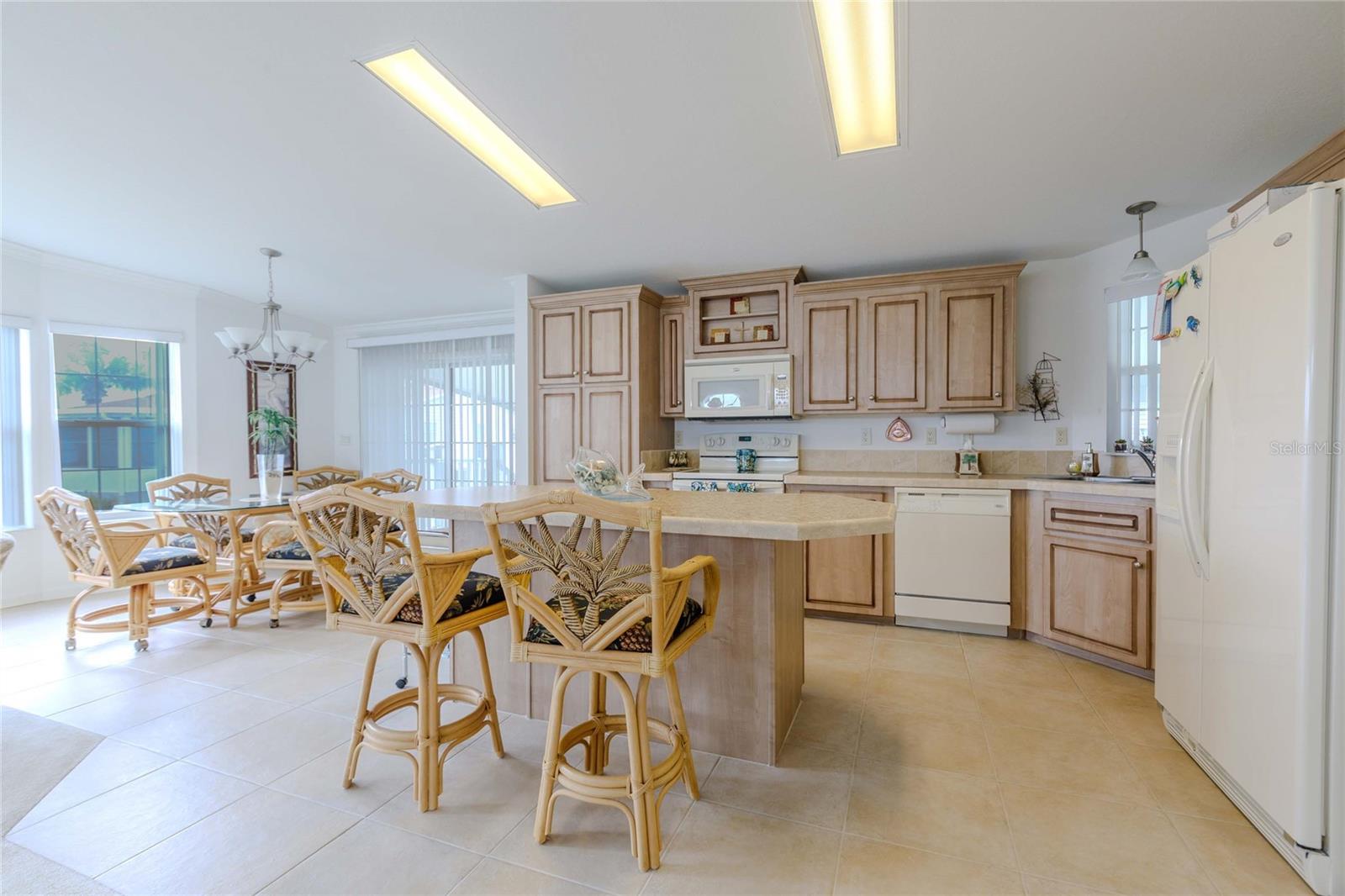 MAPLE LEAF ESTATES - Residential