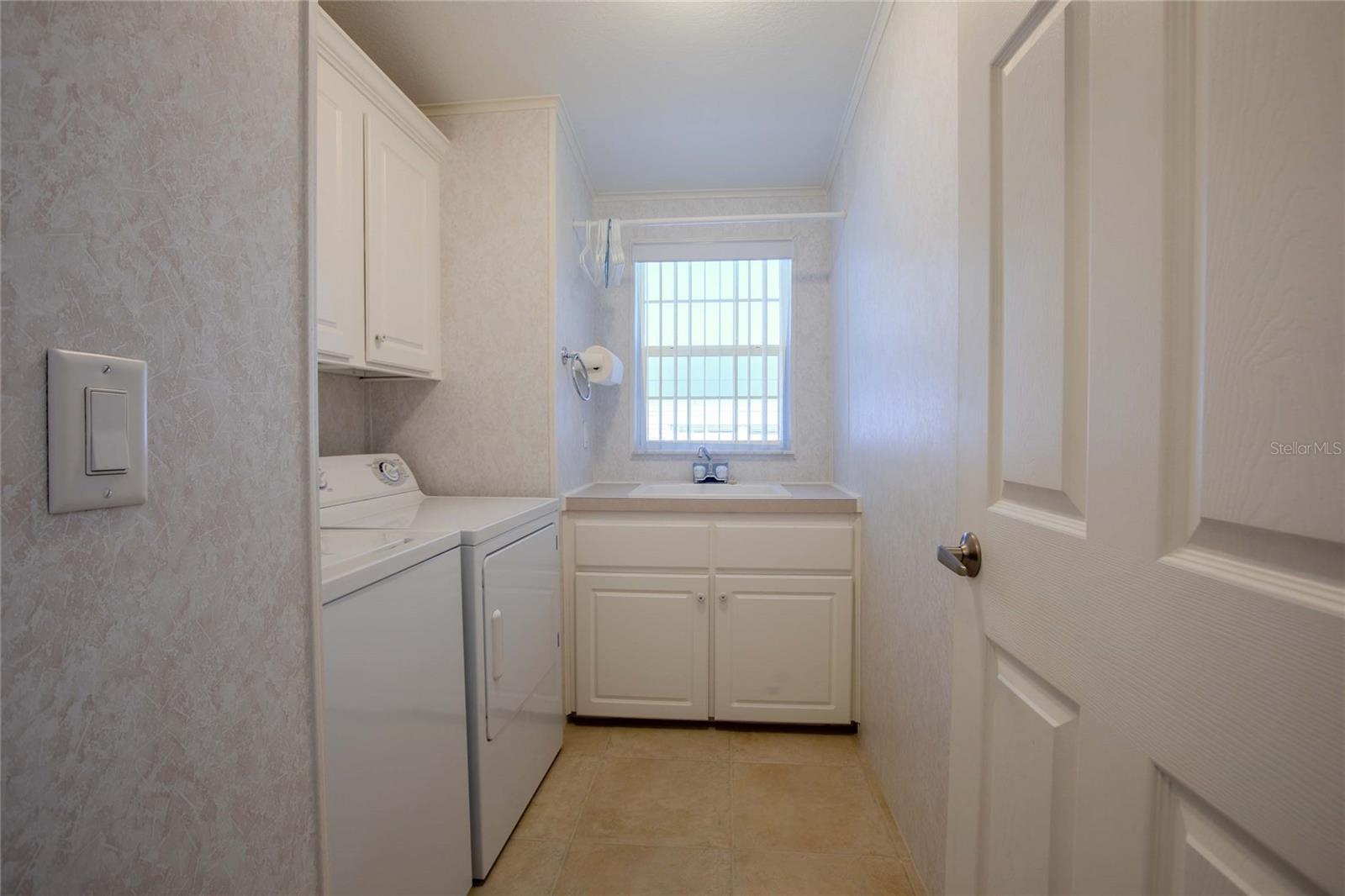 MAPLE LEAF ESTATES - Residential