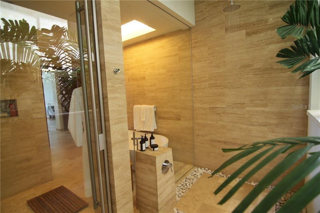 BEACHFRONT RESIDENCES AT DORADO BEACH RESORT - Residential