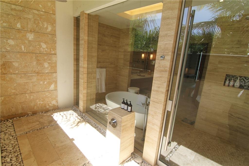 BEACHFRONT RESIDENCES AT DORADO BEACH RESORT - Residential