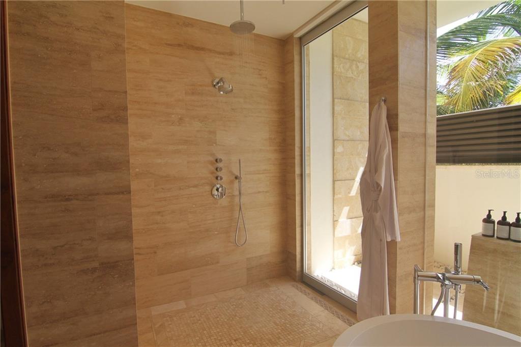 BEACHFRONT RESIDENCES AT DORADO BEACH RESORT - Residential