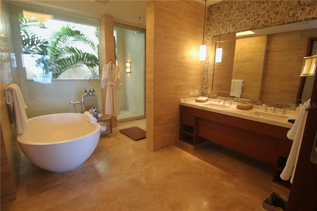 BEACHFRONT RESIDENCES AT DORADO BEACH RESORT - Residential