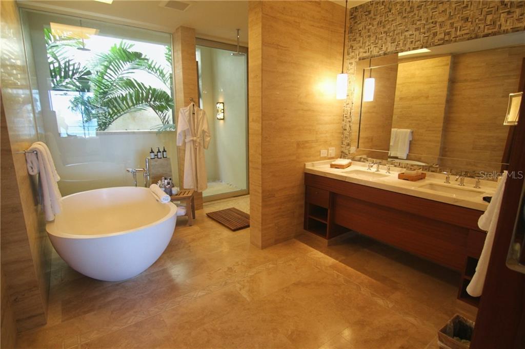 BEACHFRONT RESIDENCES AT DORADO BEACH RESORT - Residential