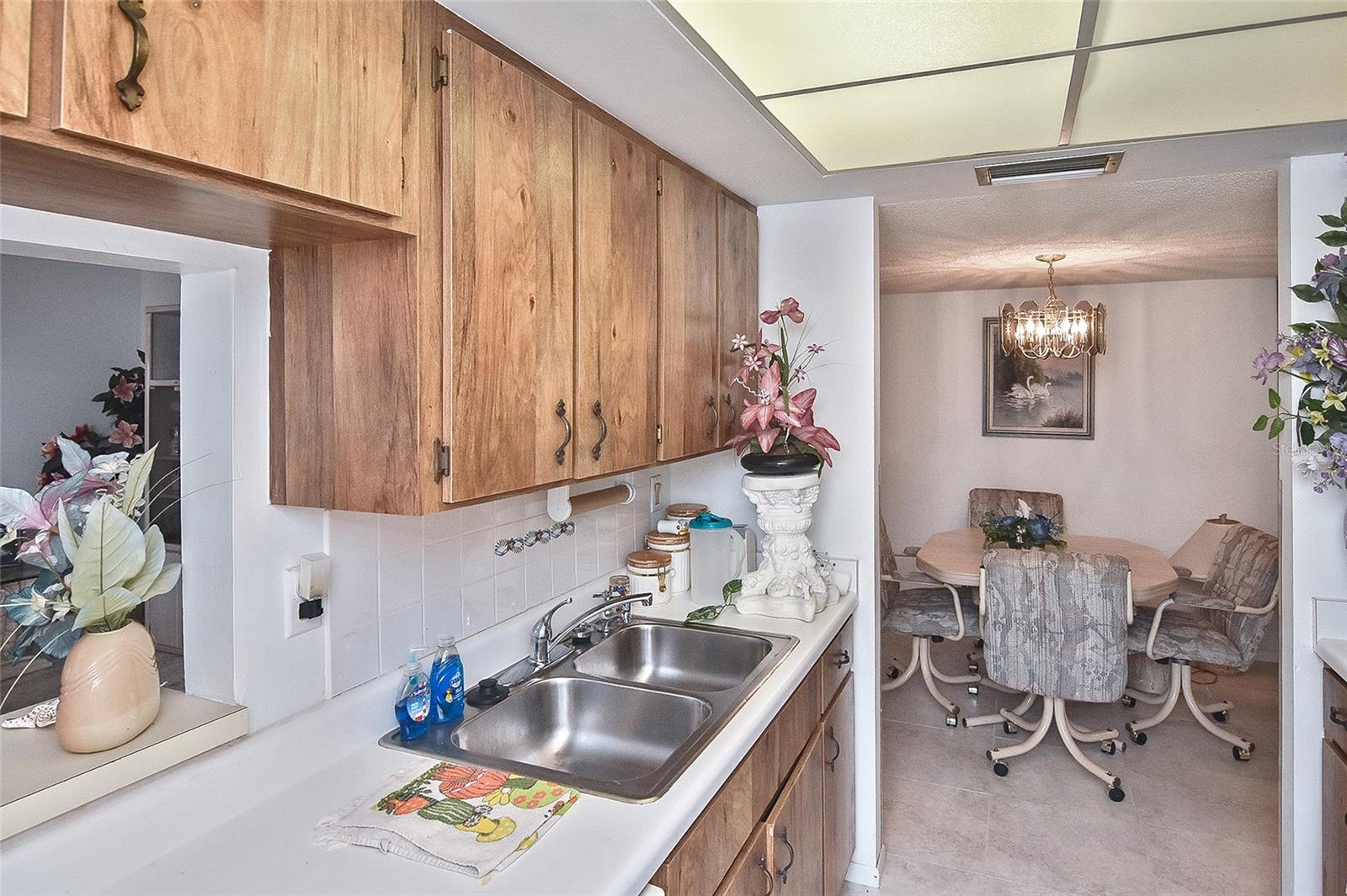 EDGEWATER VILLAGE BLDG H - Residential