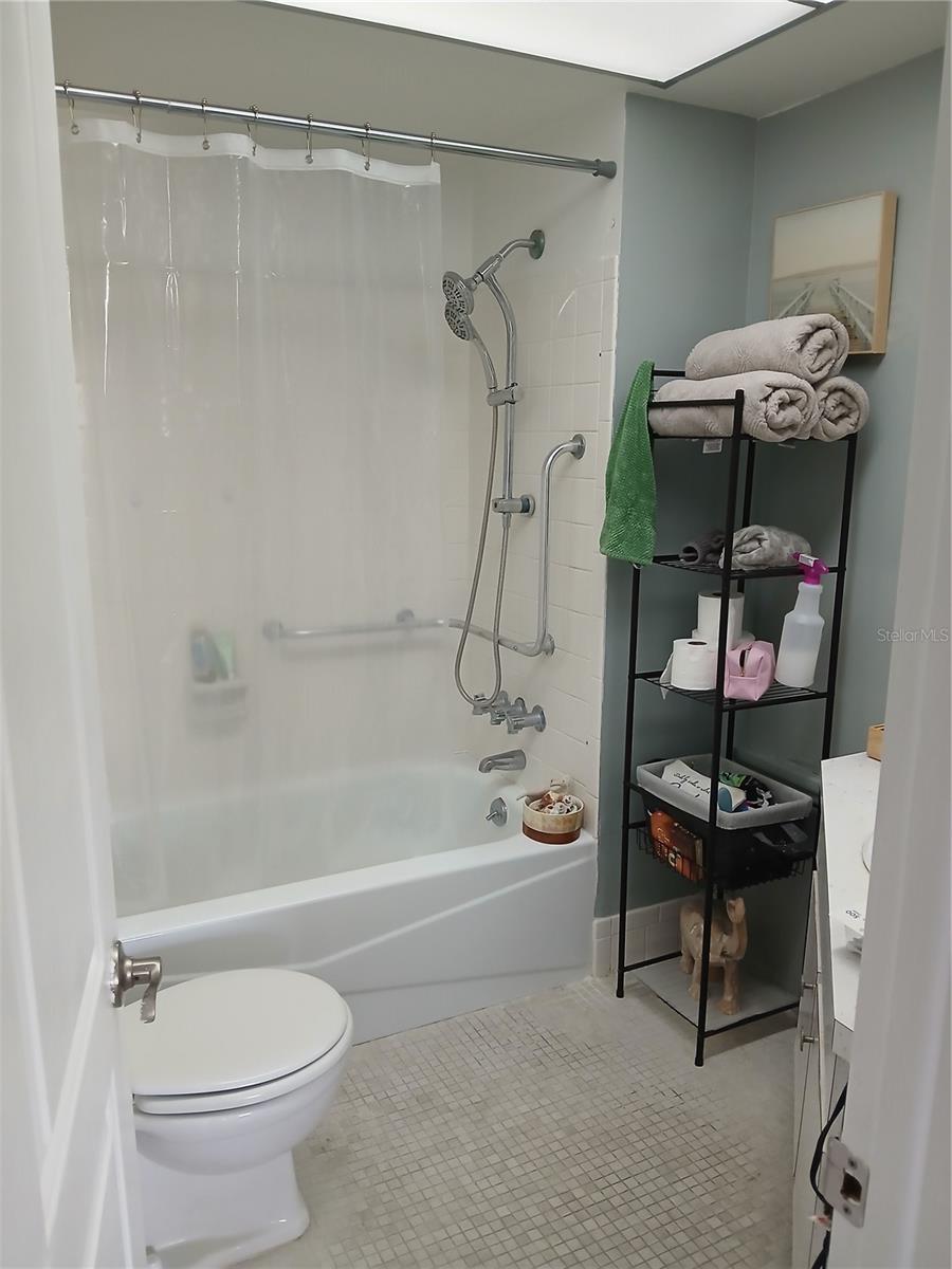 DISSTON PLAZA APTS CONDO - Residential