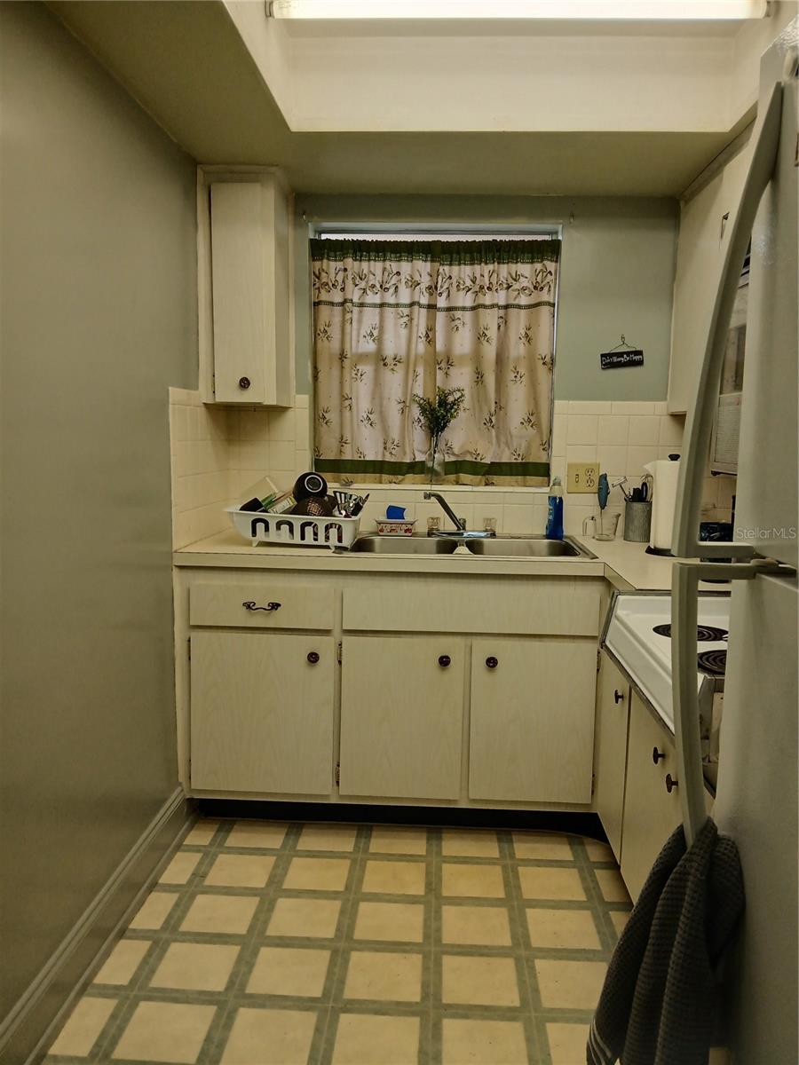 DISSTON PLAZA APTS CONDO - Residential