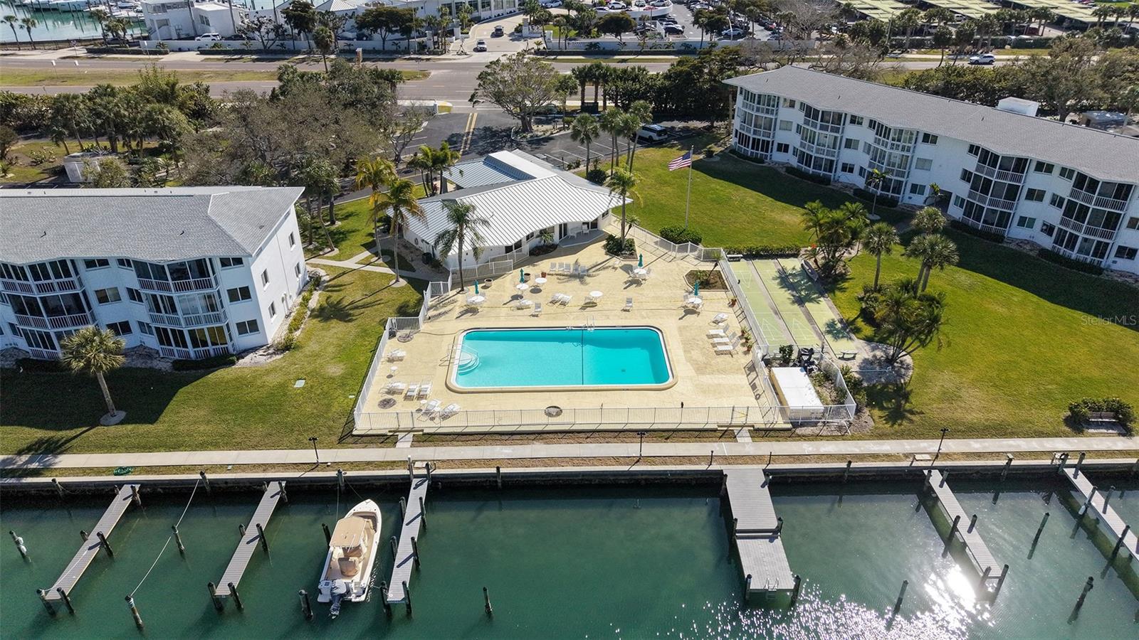 SARASOTA HARBOR EAST - Residential