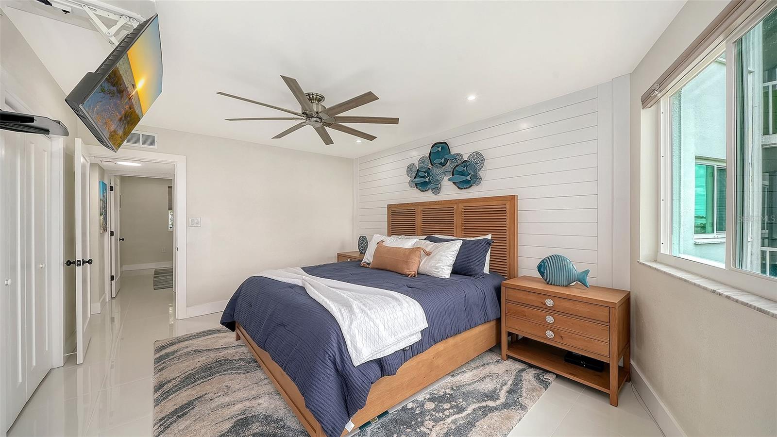 SARASOTA HARBOR EAST - Residential