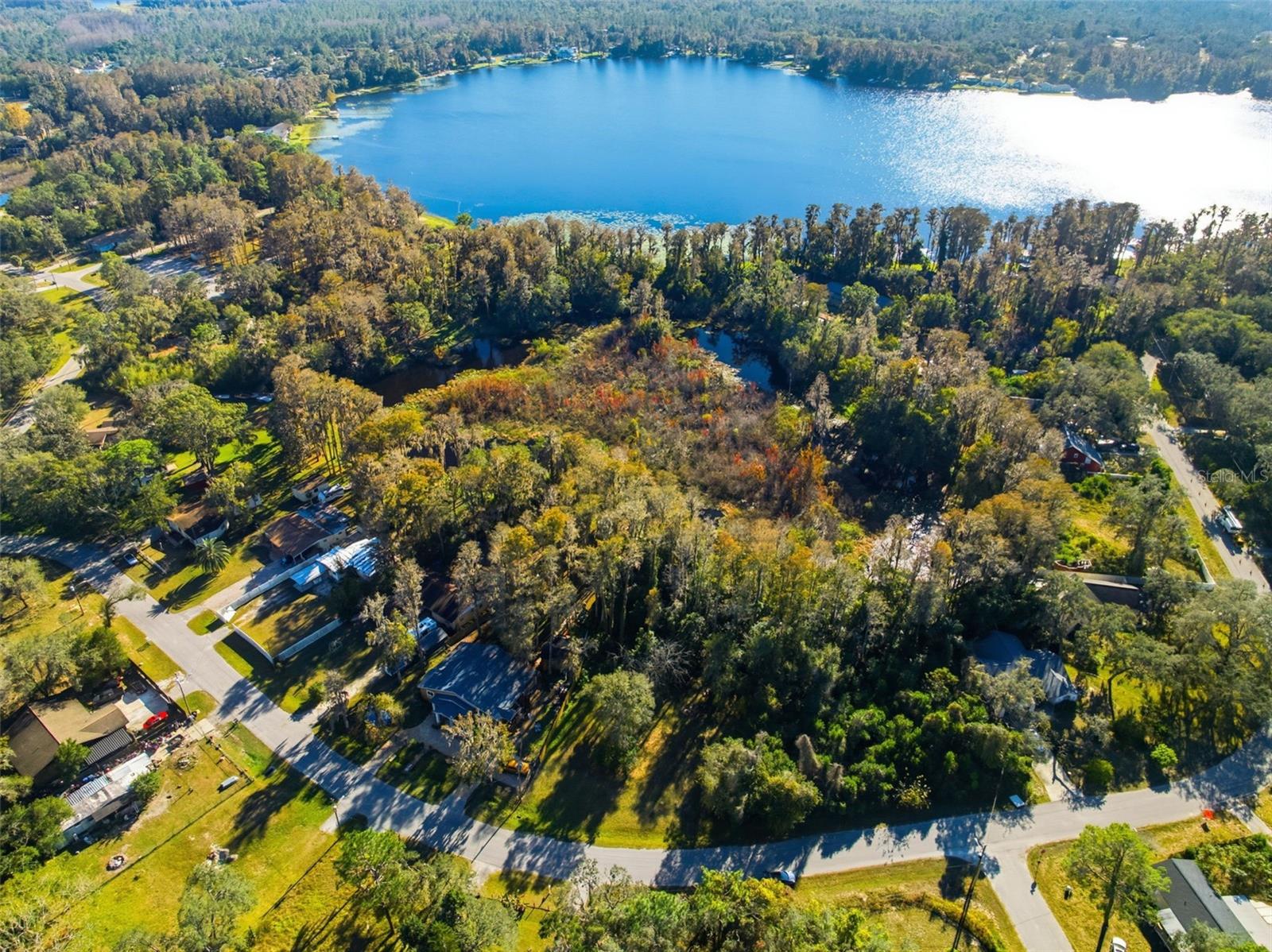 MOON LAKE ESTATES - Land