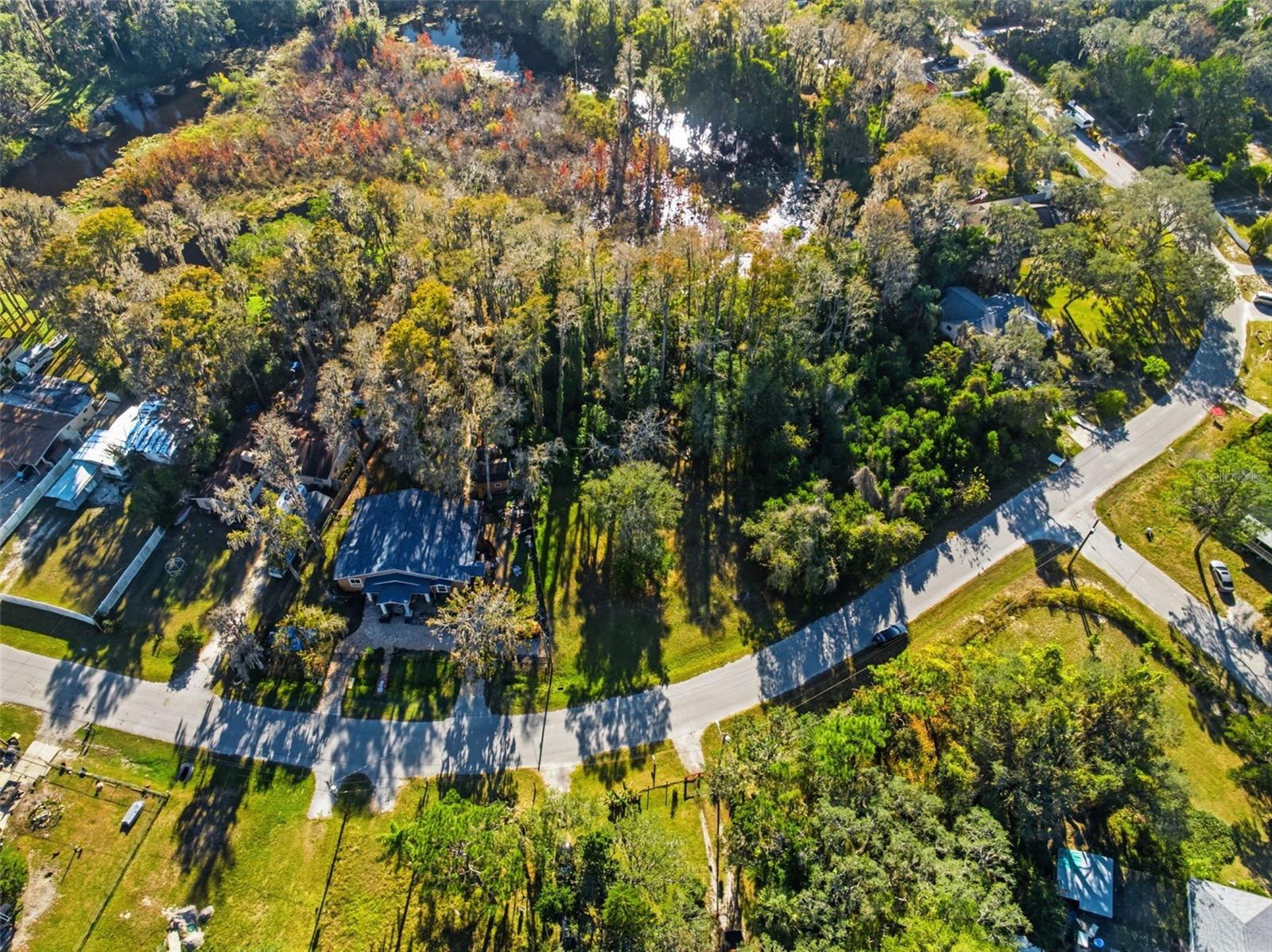 MOON LAKE ESTATES - Land