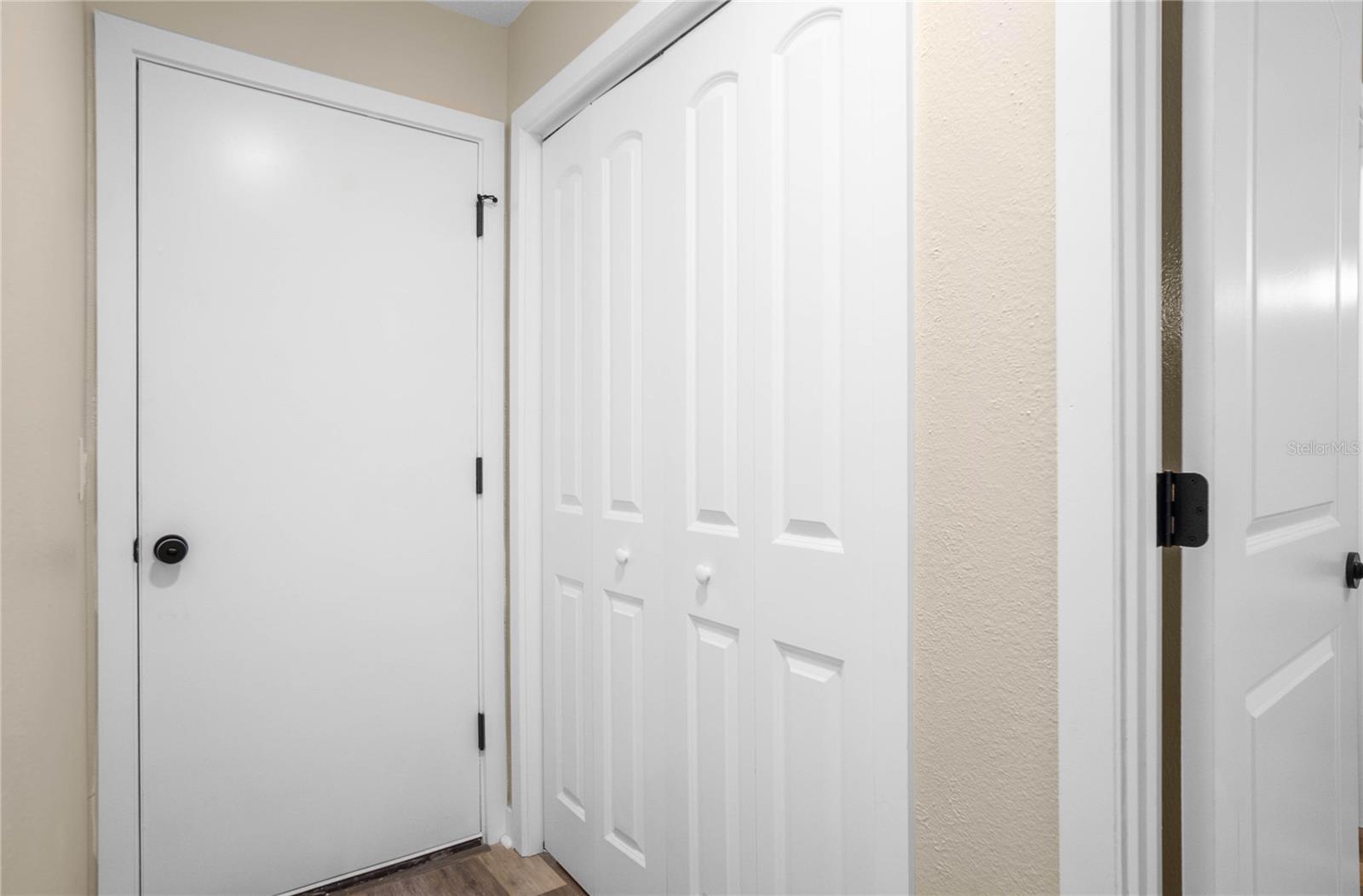 SEVEN LAKES PARK - Residential