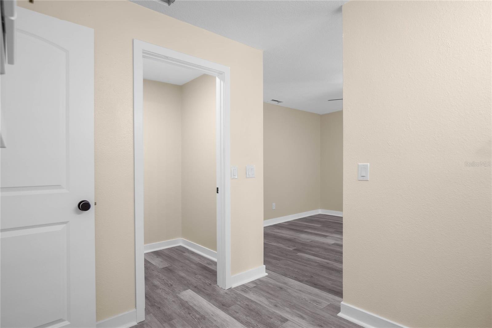 SEVEN LAKES PARK - Residential