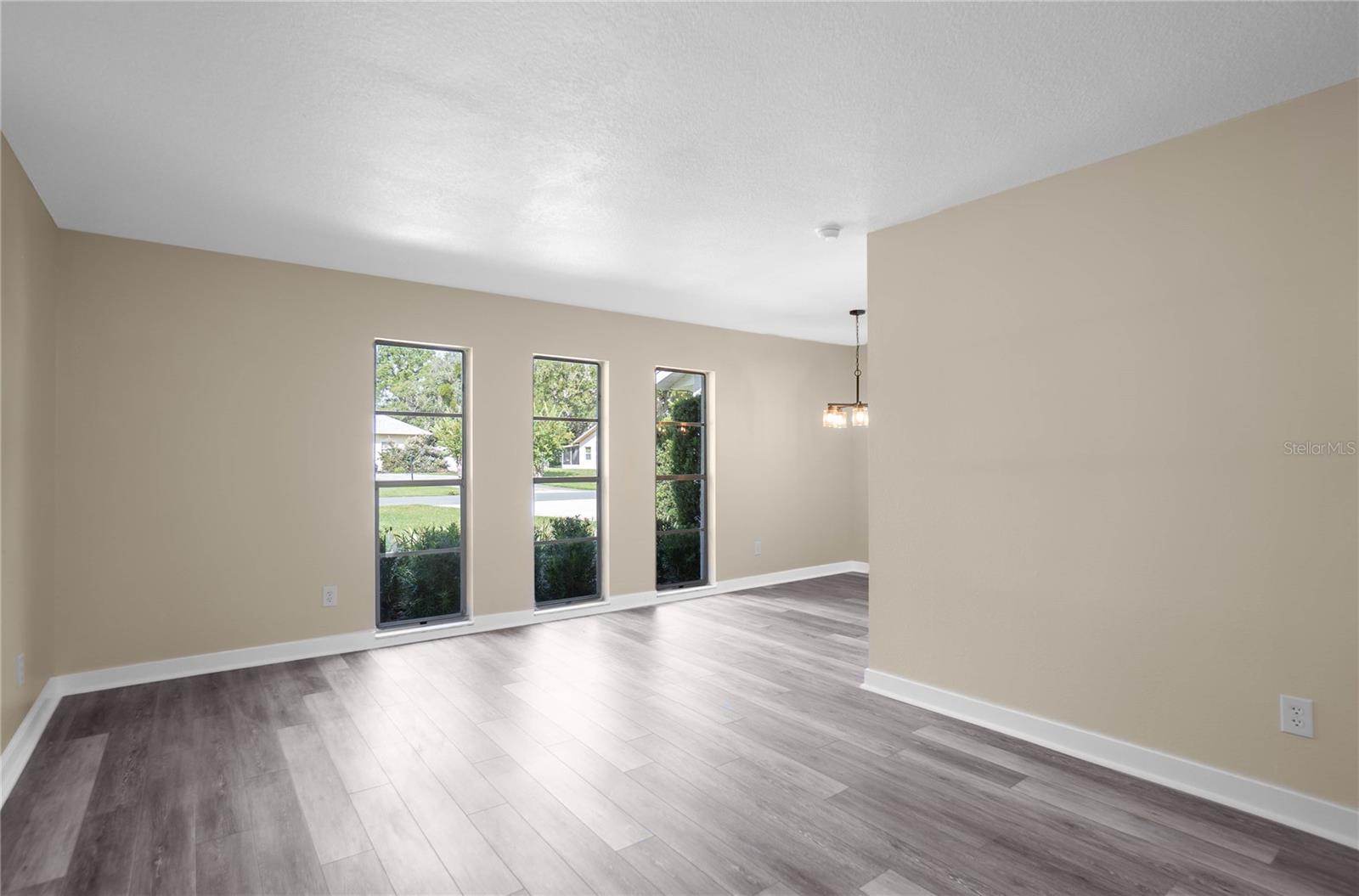 SEVEN LAKES PARK - Residential