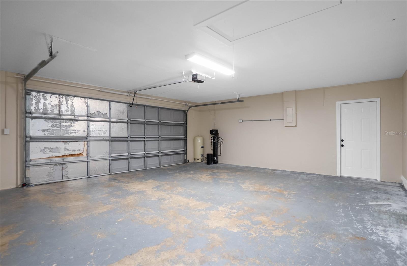 SEVEN LAKES PARK - Residential