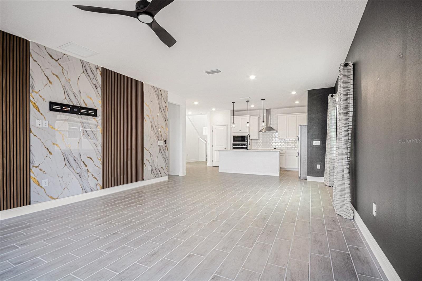 VILLAGES/MINNEOLA HILLS PH 4 - Residential