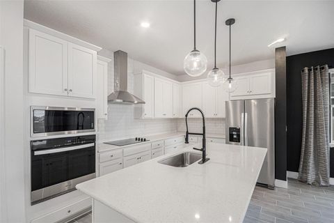 Tiny photo for 2028 Sunshine Peak Drive, Minneola, FL 34715 (MLS # O6371770)