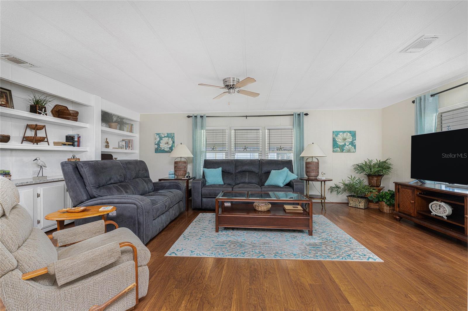 LEMON BAY ISLES PH 01 - Residential